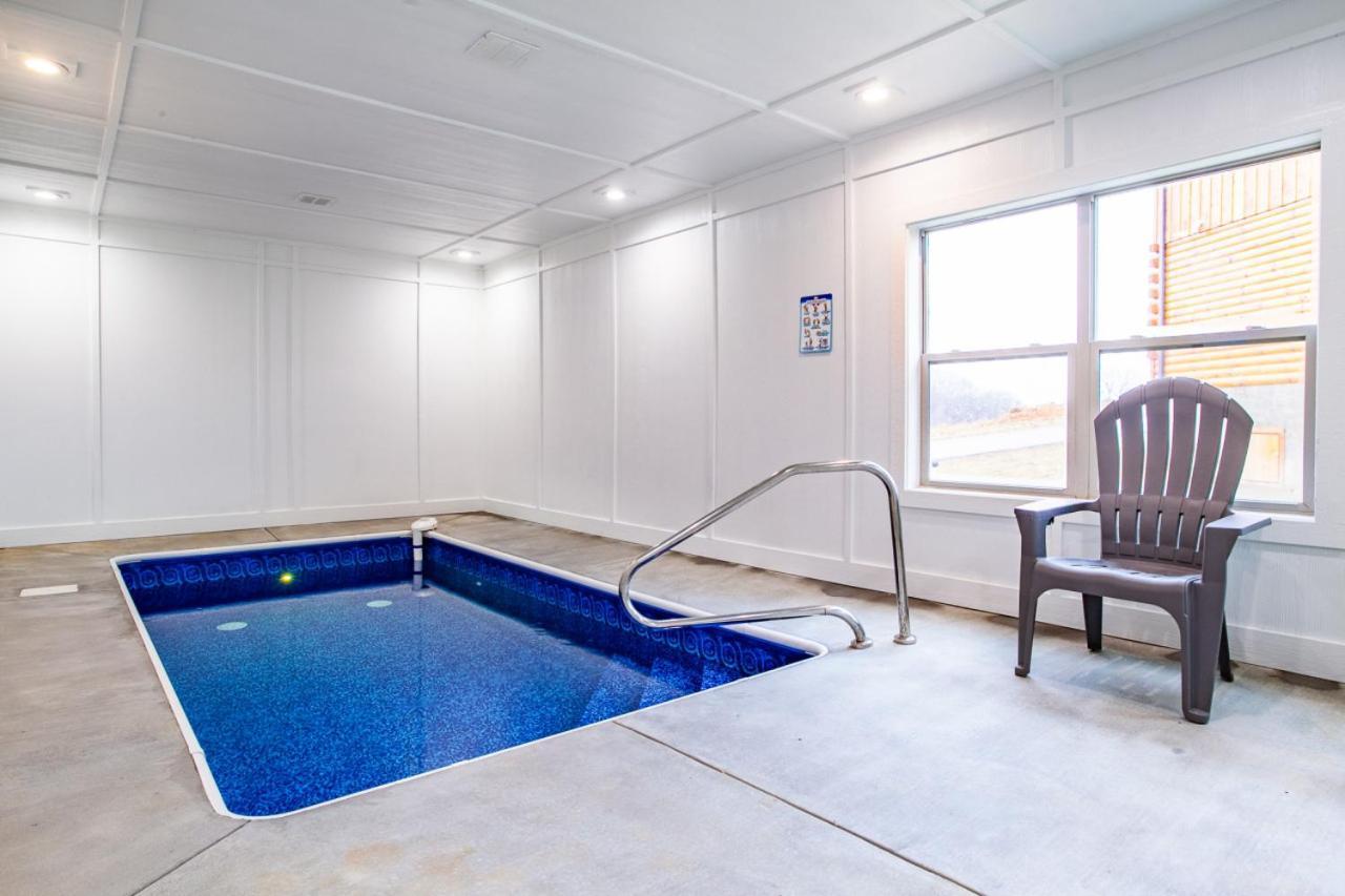 Swimming Bears Lodge 1 With Indoor Pool And Hot Tub Pigeon Forge Exterior photo