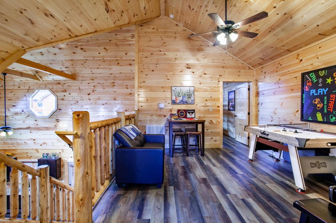 Swimming Bears Lodge 1 With Indoor Pool And Hot Tub Pigeon Forge Exterior photo