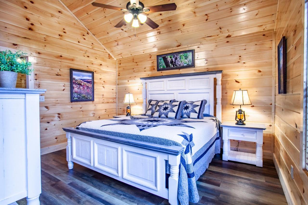 Swimming Bears Lodge 1 With Indoor Pool And Hot Tub Pigeon Forge Exterior photo