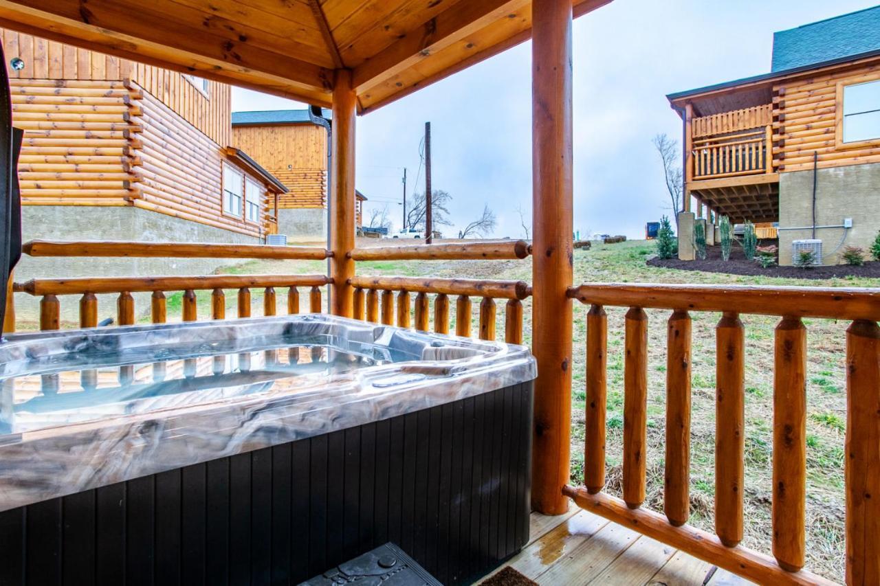 Swimming Bears Lodge 1 With Indoor Pool And Hot Tub Pigeon Forge Exterior photo